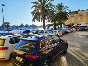 Apartment Seafront Luna Zadar