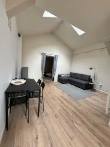 Charmant T2 Calme et équipé - 蒙特雷若