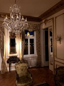 Baroque Danube Panorama Red