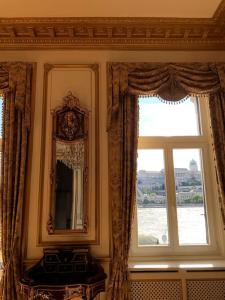 Baroque Danube Panorama Red