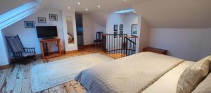 Dooras Lodge