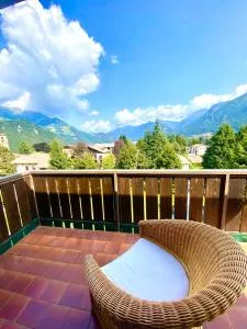 Green valley balcony - Maggio