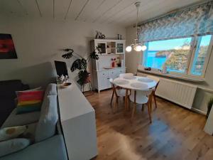 Adorable home with a stunning view