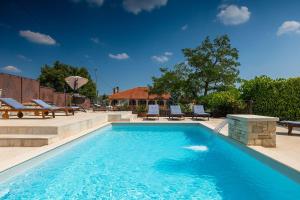 Schöne Villa bei Rovinj mit privatem Pool