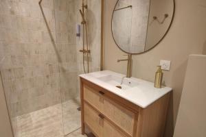 Appartement Jasmin Jacuzzi Piscine