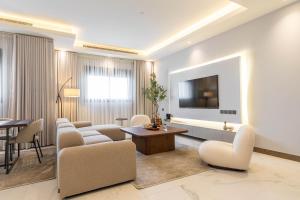 Luxury Apartments in Al Yasmin
