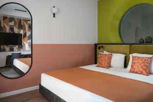 Superior Double Room room in DuoMo Hotel
