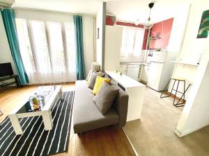 Appartements Le Chinchauvaud, spacieux avec balcon : photos des chambres