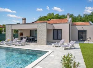 Villa SABINA - Santalezi