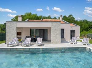 Villa SABINA - Santalezi