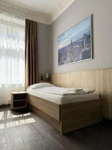 Hotel Kieler Hof am Hauptbahnhof - Hamburg Central Station - 新武尔姆斯托夫