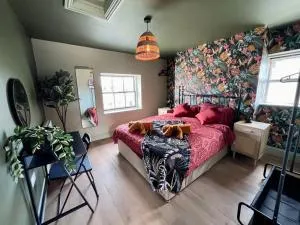 Stylish Flat With Stunning Views - Powick