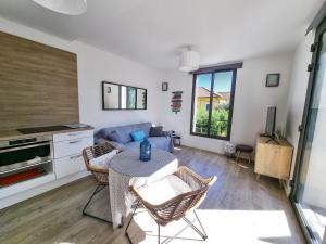 La Fossette - T2 avec terrasse, parking et wifi