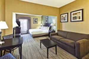 Country Inn & Suites by Radisson Benton Harbor-St Joseph MI