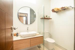 Opulent 6 BR in Canggu, 300m to Café Del mar