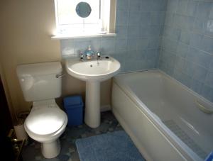 9 Brambles Farm Bungalows