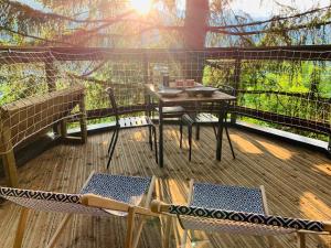 Tentes de luxe Cabane dans les Arbres de Valmo-Insolite : photos des chambres