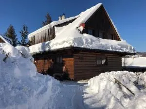 Drevenica Veverica v Terchovej - 特尔乔夫