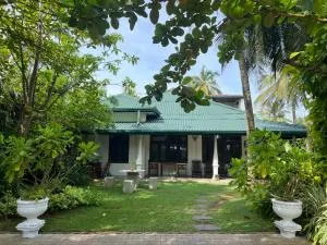Lohas Beach Resort Villa - Bombuwala