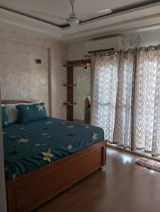 Punjabi tadka independent flat