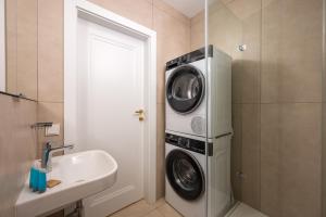 Saska Kępa Deluxe Apartment by BookingHost