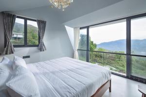 Tomorrowland Farms and Suites