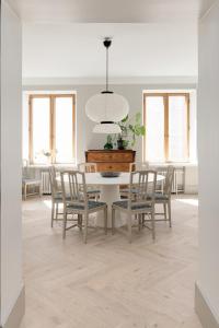 Beautiful 3 bedroom 170m2 with Sauna in Töölö