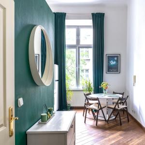 Center High Apartment CityBeat#1