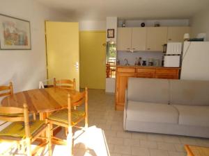 Bel appartement climatisé 100m plage