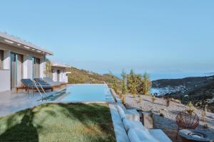 Luxury Villas Theros with private pools