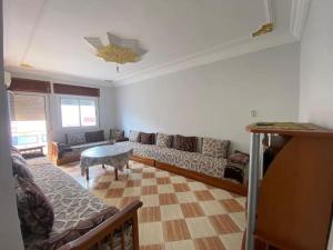 Bel appartement en bord de mer - 3hvězdičkové hotely ve městě Mʼdik