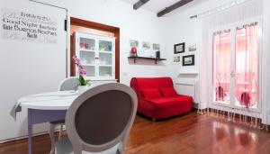 BWR - Beautiful Loft near the Duomo in Milan, Lamarmora