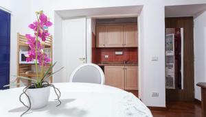 BWR - Beautiful Loft near the Duomo in Milan, Lamarmora