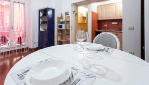 BWR - Beautiful Loft near the Duomo in Milan, Lamarmora