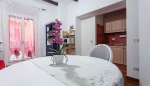 BWR - Beautiful Loft near the Duomo in Milan, Lamarmora