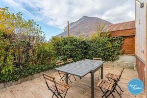 Renovated Chalet in the Heart of Menthon