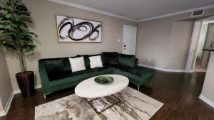 Med Center Charm 2br Haven