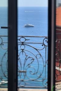 Appartements de Luxe Bord de Mer avec vue mer, terrasse et parking