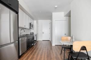 Blueground Hollywood gym nr shops trails LAX-1197