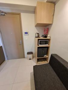 Pik Gold Coast Seaview Honolulu by Suitestay