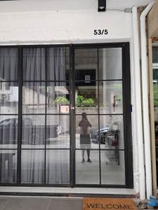 Modern Sukhumvit house near Phrakanong BTS station