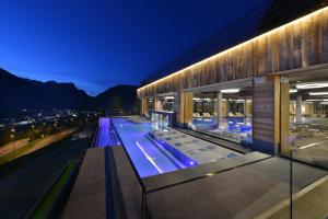 LIVIN JOY Bivio Travel