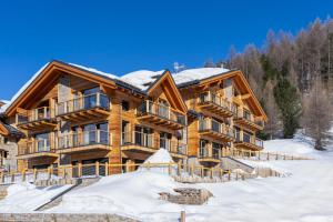 LIVIN JOY Bivio Travel