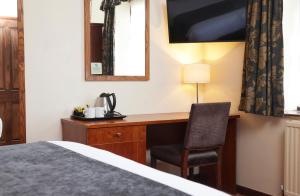 Hunters Hall Inn by Greene King Inns