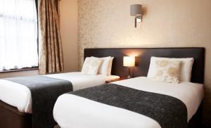 Hunters Hall Inn by Greene King Inns
