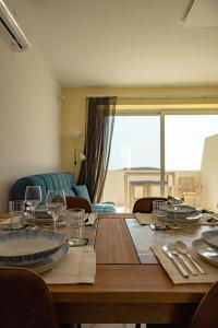 Elegant Apartments with Open Views