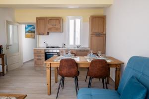 Elegant Apartments with Open Views