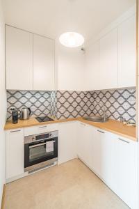 Kraków Old Town - Bus&Tram Stops Nearby, Balcony - by Rentujemy