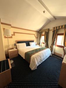 Large Double Room room in Foscari Palace