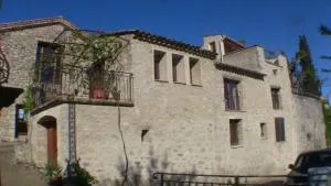 maison village vue splendide - Montaulieu